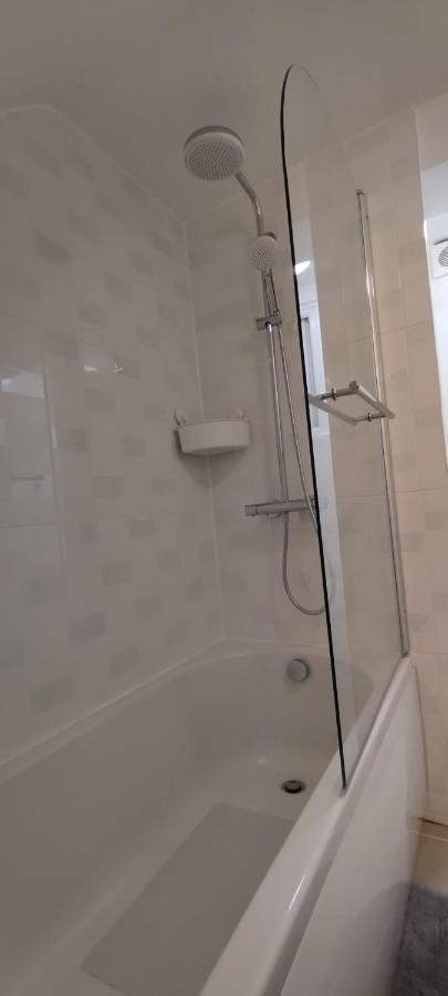 Town Centre Location Apartment *